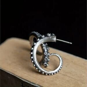 Curly octopus tentacle post earrings